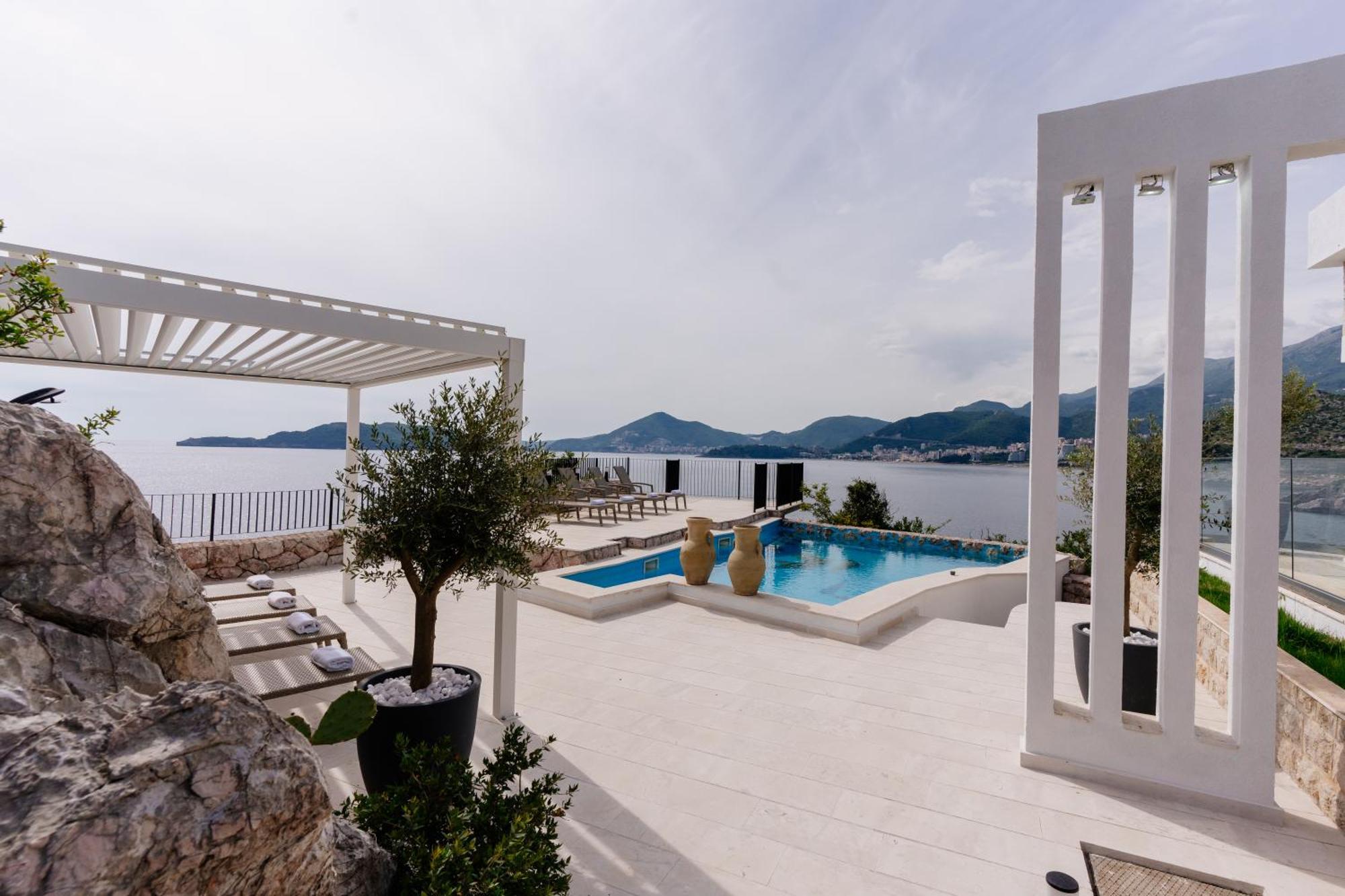 Blanche Cliff Apartments Светі-Стефан Екстер'єр фото