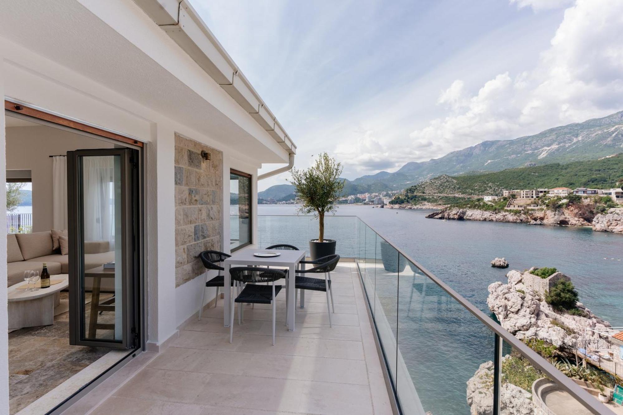 Blanche Cliff Apartments Светі-Стефан Екстер'єр фото