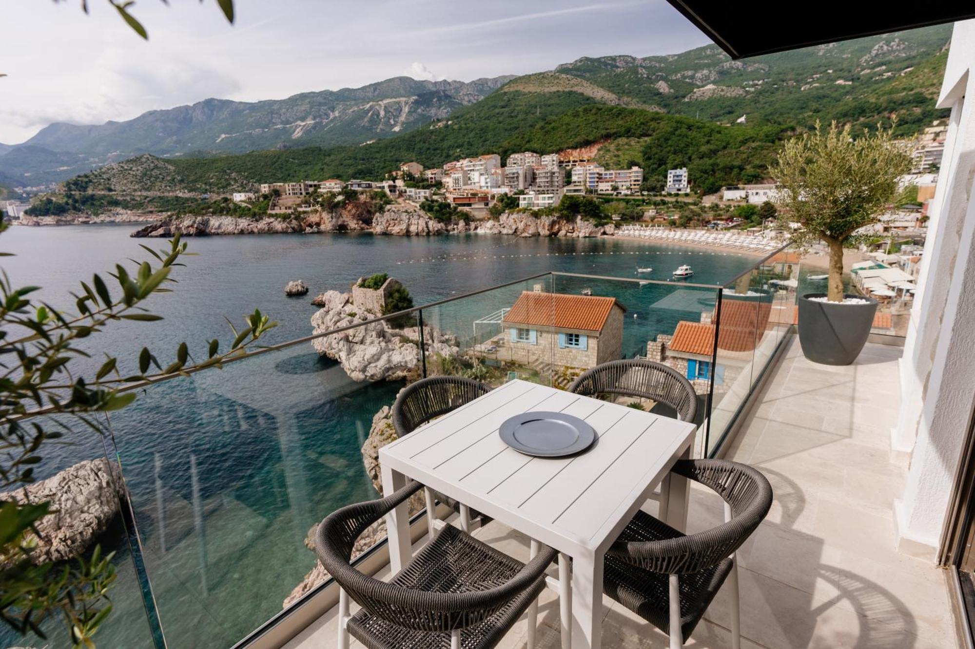 Blanche Cliff Apartments Светі-Стефан Екстер'єр фото
