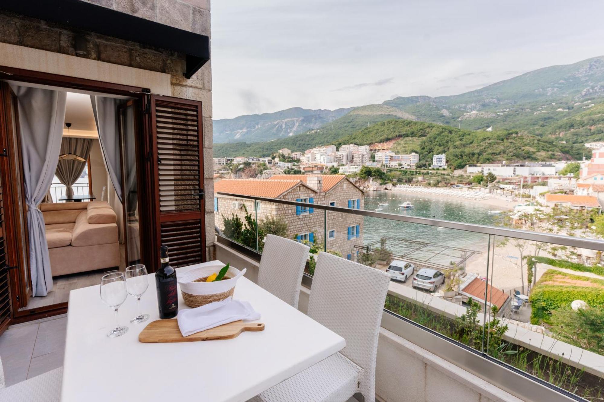 Blanche Cliff Apartments Светі-Стефан Екстер'єр фото