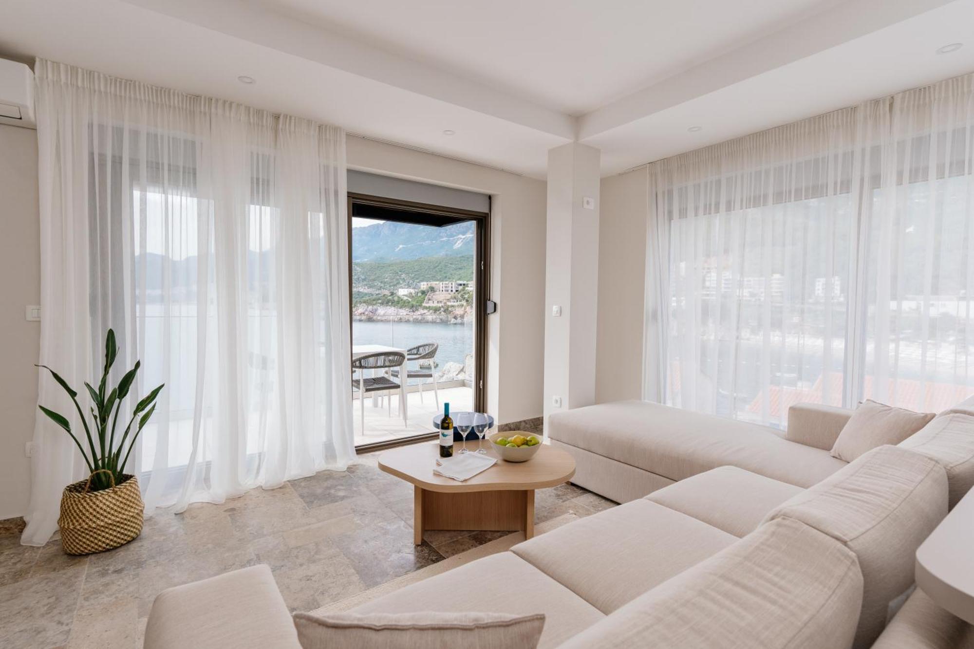Blanche Cliff Apartments Светі-Стефан Екстер'єр фото