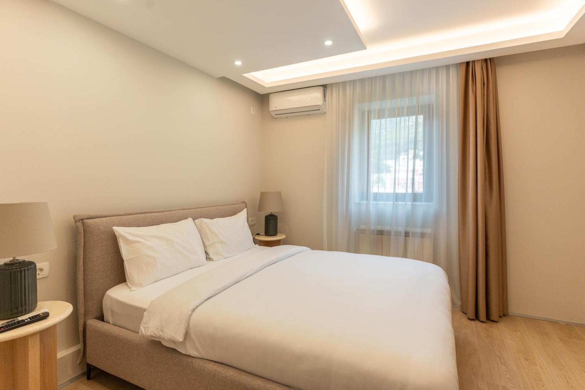 Blanche Cliff Apartments Светі-Стефан Екстер'єр фото